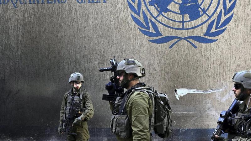 تُدير إسرائيل 600 حساب وهمي لتشويه صورة "الأونروا" و "حماس"