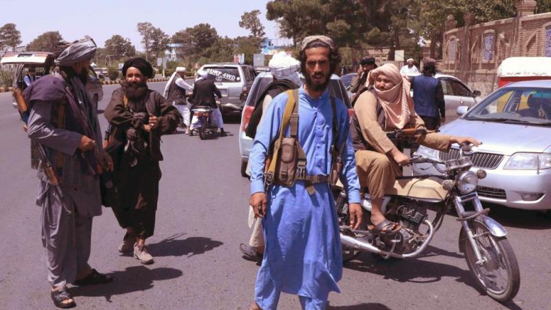مقاتلو طالبان في شوارع هيرات