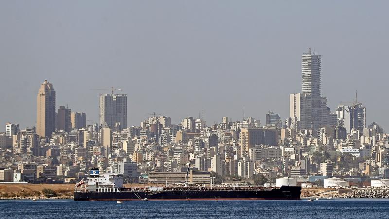 اعتبر البنك الدولي أن لبنان يمر بأسوأ الأزمات في العالم منذ خمسينيات القرن التاسع عشر (غيتي)