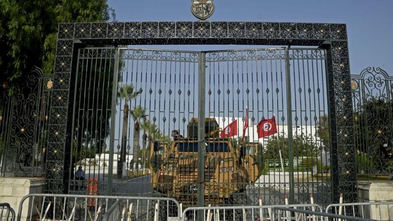 لا يزال مجلس الشعب في تونس معطّلًا منذ إجراءات قيس سعيد الاستثنائية في 25 يوليو