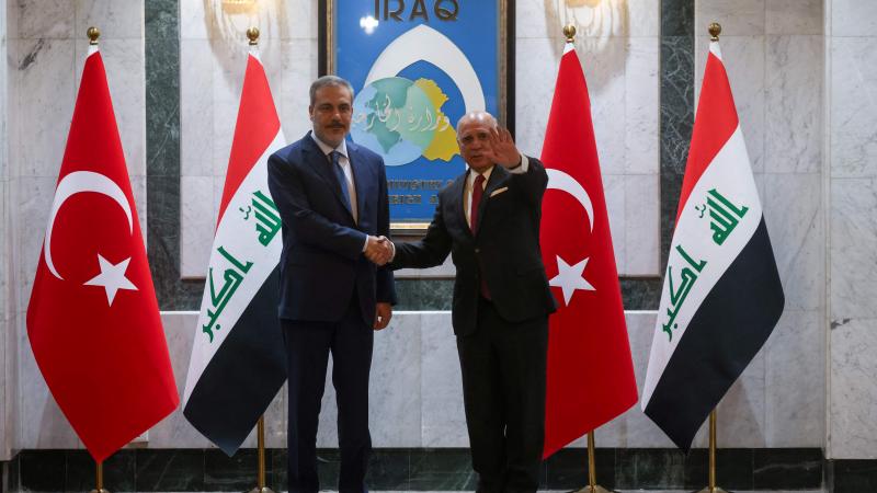 مشاورات بين العراق وتركيا في بغداد حول ملفات المياه والطاقة والأمن - رويترز