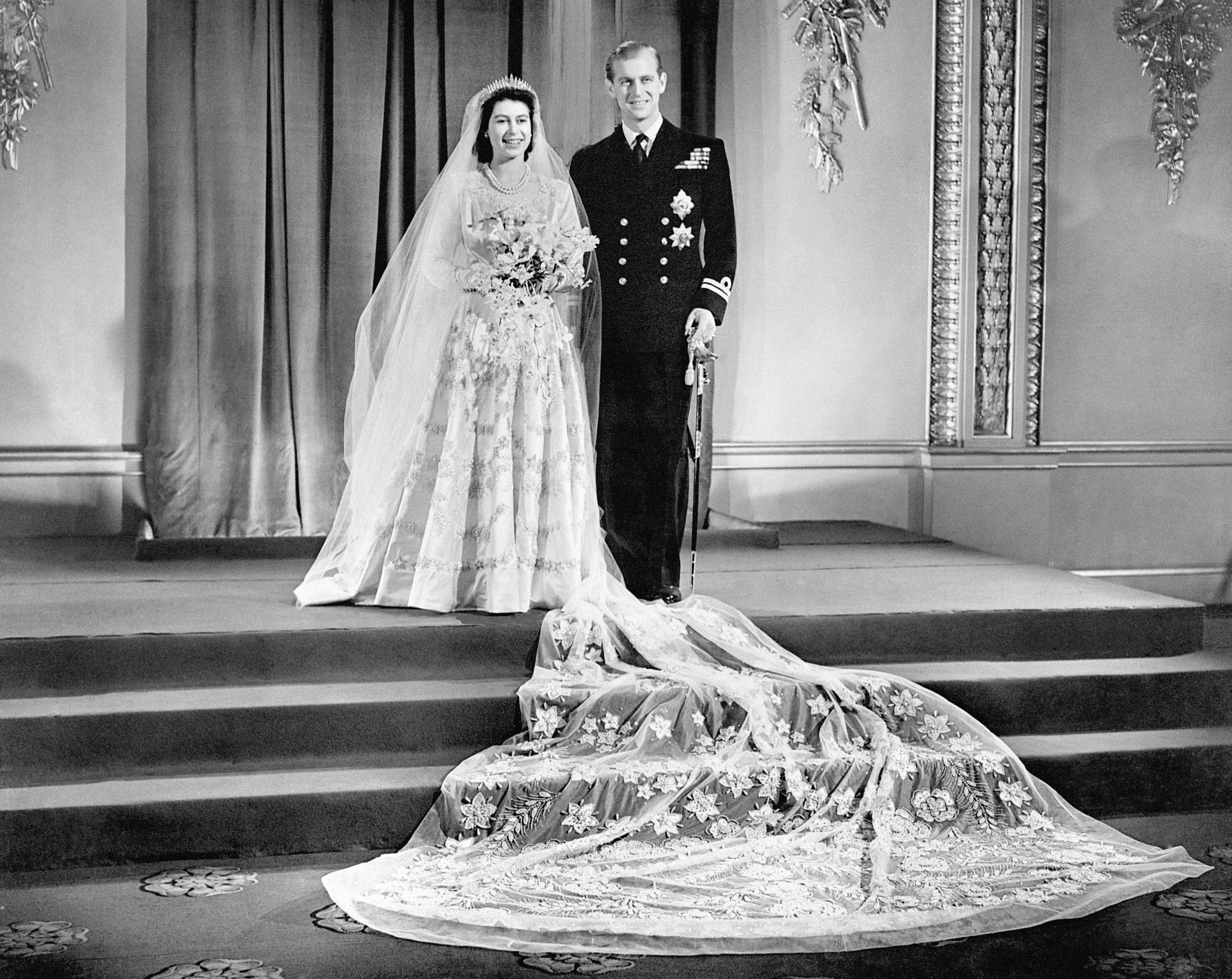 Second marriage. Свадьба Елизаветы 2 и принца Филиппа. Свадебное платье королевы Елизаветы 1947.