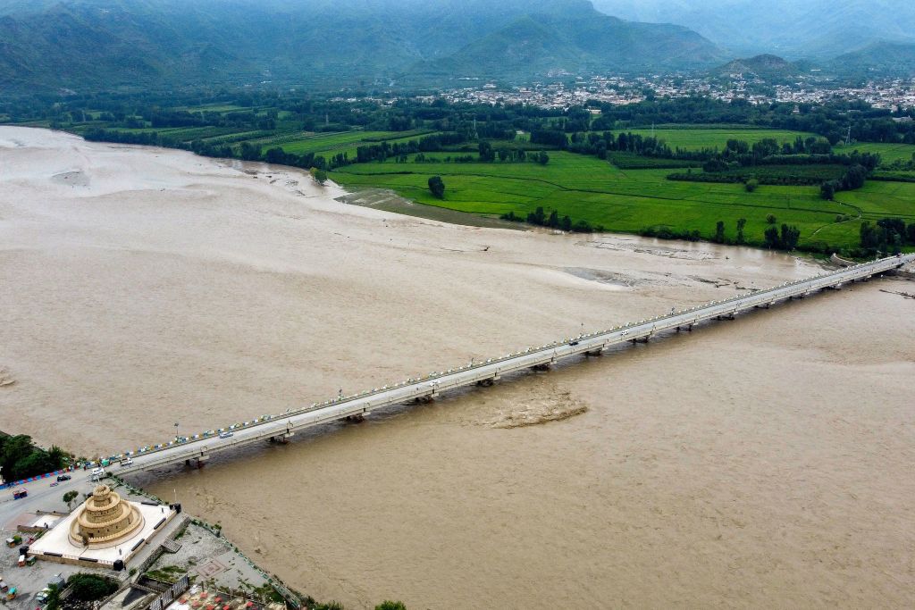 أزمة إثر فيضانات كارثية في باكستان