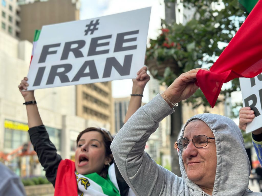 مظاهرات احتجاجية في عدد من البلدان الغربية دعمًا لمطالب الحريات في طهران