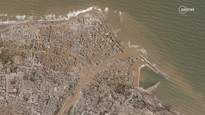 تكشف صور ما قبل وبعد إعصار دانيال حجم الدمار الذي حلّ بمدينة درنة شرقي ليبيا بعد الكارثة