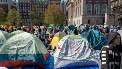 أقام الطلاب مخيمًا احتجاجيًا في حرم جامعة كولومبيا الأميركية - غيتي