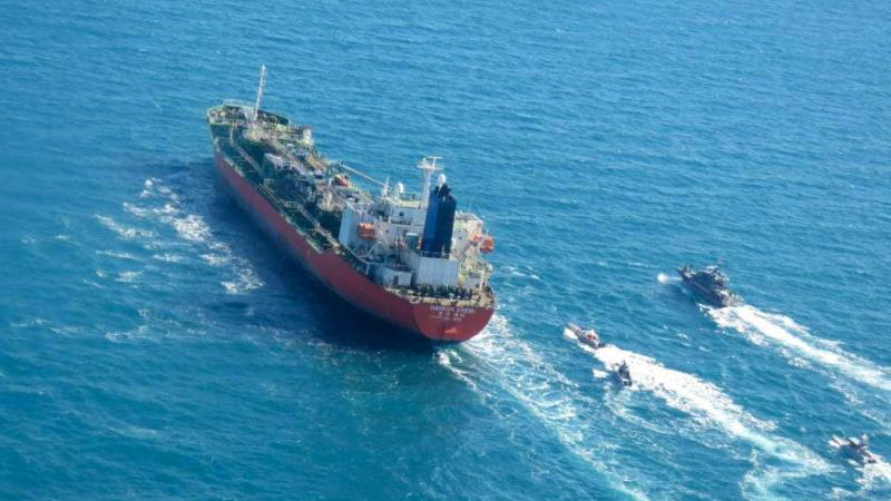 أكد الحرس الثوري أن السفينة باتت راسية في ميناء بندر عباس في جنوب إيران.