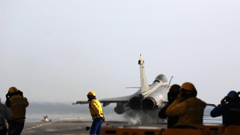 اليونان توقع الإثنين مع فرنسا صفقة لشراء مقاتلات رافال 