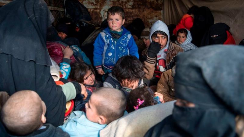 نساء وأطفال في قبضة تنظيم داعش