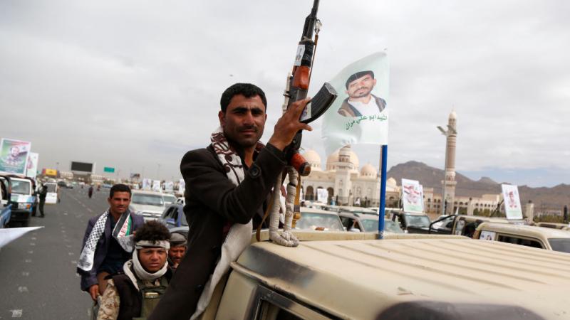 عناصر حوثيون في اليمن