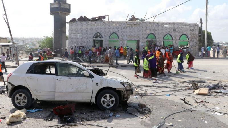 أضرار وخسائر في الأرواح سببها انفجار سيارة مفخخة في محيط البرلمان الصومالي في 2019