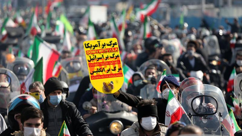 إيران تحيي ذكرى ثورة 1979 في ظل كورونا