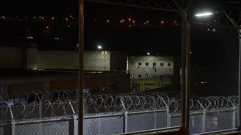 تمكنت السلطات من استعادة السيطرة داخل السجون. (غيتي)