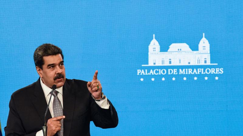 مادورو يهدّد كولومبيا بـ"الردّ بقوة" إذا انتهكت سيادة بلاده