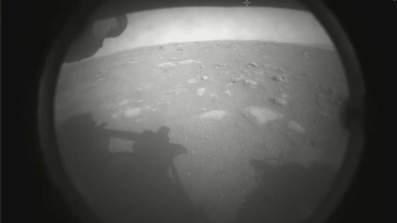 الروبوت الجوّال "برسفيرنس" حطّ على سطح المريخ (من صفحة ناسا)