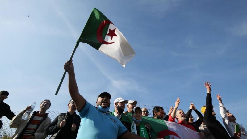 الافراج عن مزيد من الموقوفين في الجزائر