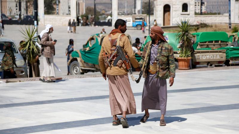 يسيطر المتمردون على العاصمة وغالبية مناطق شمال اليمن 