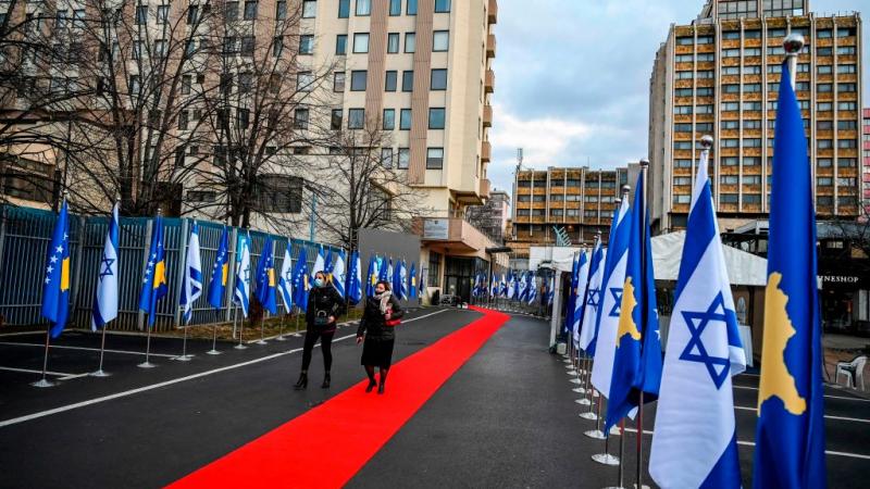 أعلن ترمب في سبتمبر الماضي عزم كوسوفو وإسرائيل على إقامة علاقات دبلوماسية. 
