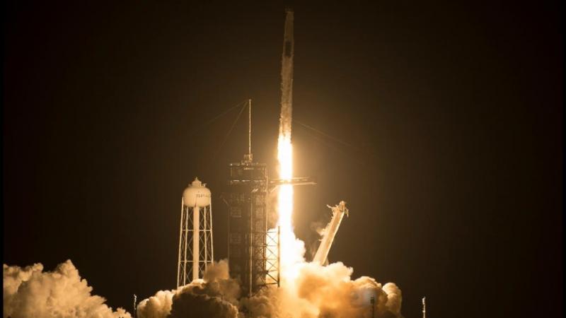 انطلق صاروخ "سبايس إكس" من مركز كينيدي للفضاء في فلوريدا