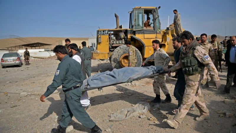 تشهد أفغانستان في الفترة الأخيرة موجة اغتيالات تستهدف جنودًا ورجال شرطة وصحافيين 