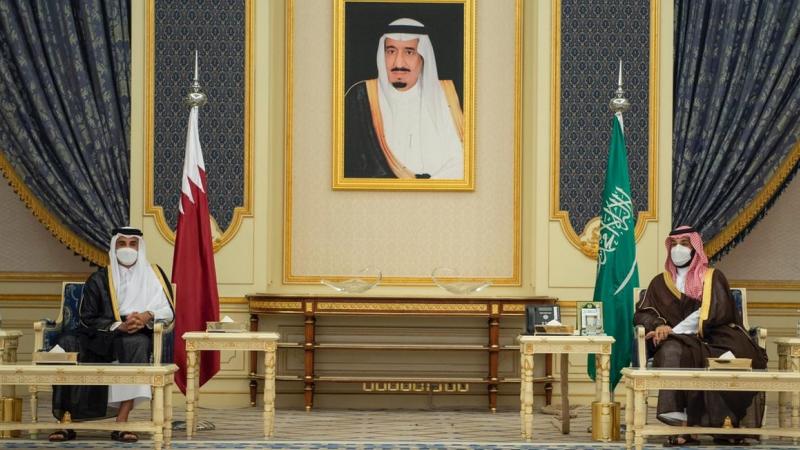 أمير قطر يلتقي ولي العهد السعودي في قصر السلام بجدة (وكالة الأنباء القطرية)