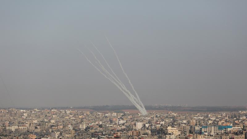 صواريخ من غزة تنطلق باتجاه اسرائيل