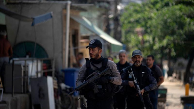 نفذت الشرطة البرازيلية عملية ضخمة لمكافحة المخدرات في منطقة جاكاريزينيو