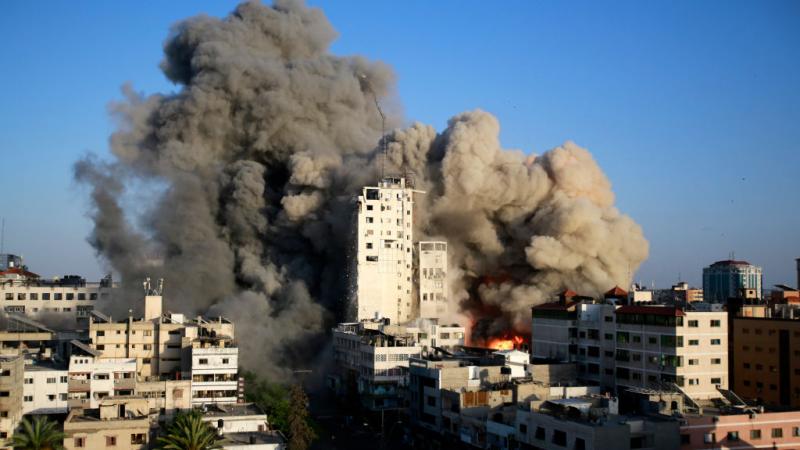 قصف إسرائيلي على أبراج سكنية في قطاع غزة