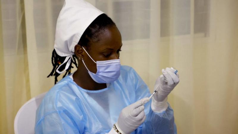 28 مليون جرعة من مختلف اللقاحات ضد كوفيد-19 أعطيت في إفريقيا