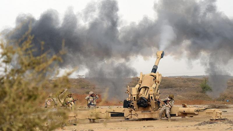 مدفعية للجيش السعودي خلال الحرب الدائرة في اليمن