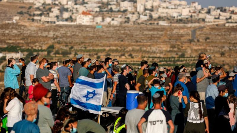 مستوطنون ينظمون مسيرة استفزازية بعنوان "محاربة التوسع والبناء غير القانوني الفلسطيني" في المناطق المصنفة "ج" 