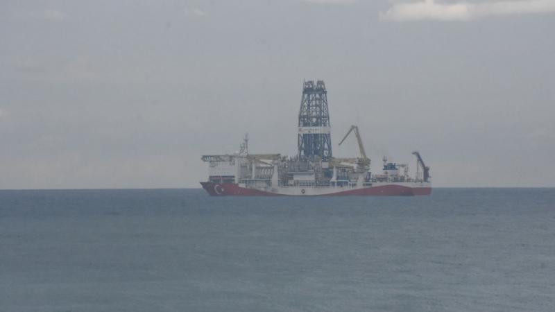 سفينة التنقيب التركية "فاتح" في البحر الأسود 
