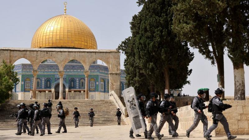 في 23 مايو الماضي، أعادت الشرطة الإسرائيلية السماح للمستوطنين باقتحام المسجد الأقصى.