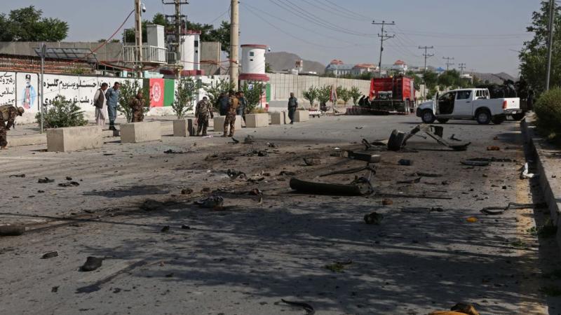 هز انفجار العاصمة الأفغانية كابُل الخميس الماضي، أدى إلى مقتل 4 أشخاص، ضمن سلسلة من الهجمات التي تشنها طالبان في مناطق متفرقة في أفعانستان (غيتي)