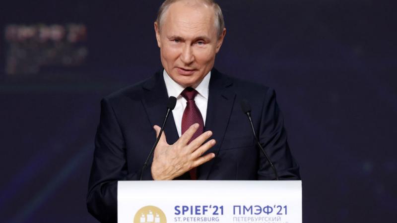 بوتين يعلن عن الانتهاء من مد الخط الأول من مشروع أنابيب الغاز "نورد ستريم 2"