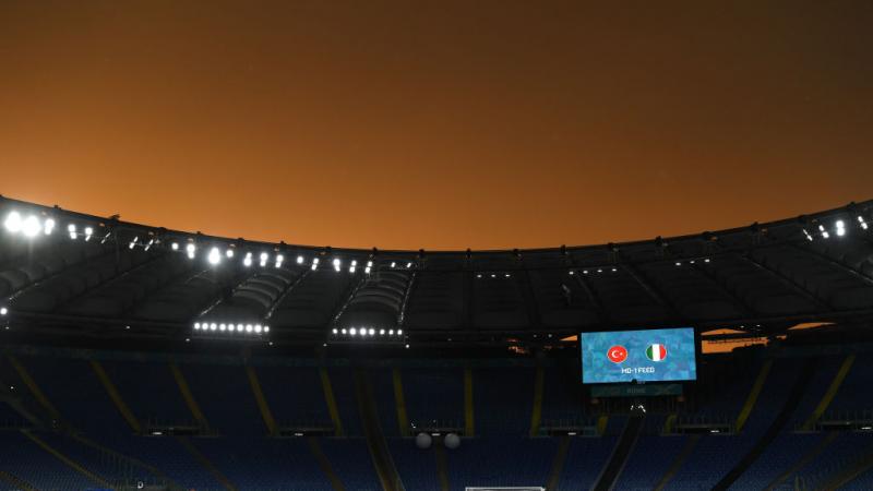 يستضيف ملعب "أولمبيكو" في روما، الذي يتسع لنحو 72 ألف متفرج، مباراة الافتتاح بين تركيا وإيطاليا اليوم الجمعة (غيتي)