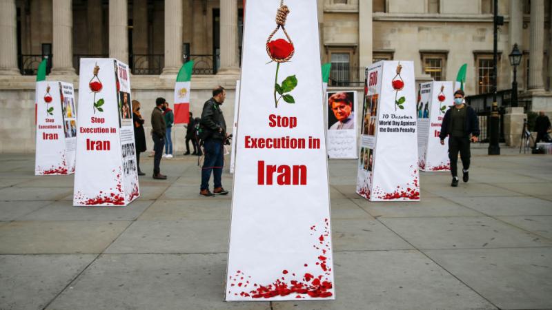 تصل عقوبة بعض الجرائم في إيران لا سيما منها القتل إلى الإعدام