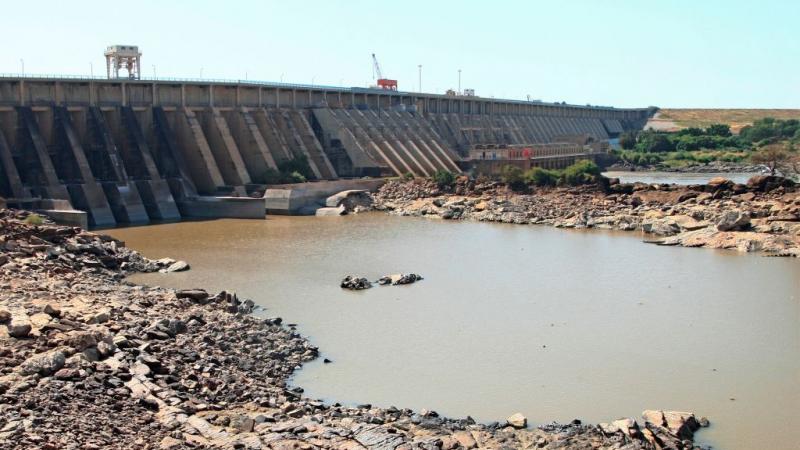  أخطرت إثيوبيا في 5 يوليو دولتي مصب نهر النيل مصر والسودان ببدء عملية ملء ثانٍ للسد بالمياه (غيتي)