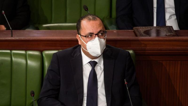 أعلن حزب "التيار الديمقراطي" التقدّم بشكوى لدى المحكمة الابتدائية بتونس العاصمة ضد رئيس الحكومة هشام المشيشي (غيتي)