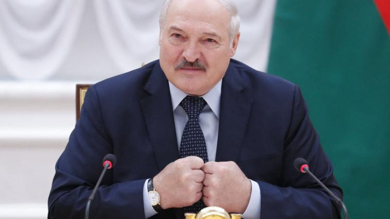 تصاعد التوتر بين بيلاروسيا وأوروبا منذ قمع حركة احتجاجية تلت الانتخابات الرئاسية التي فاز بها ألكسندر لوكاشنكو في 2020 (غيتي- أرشيف)