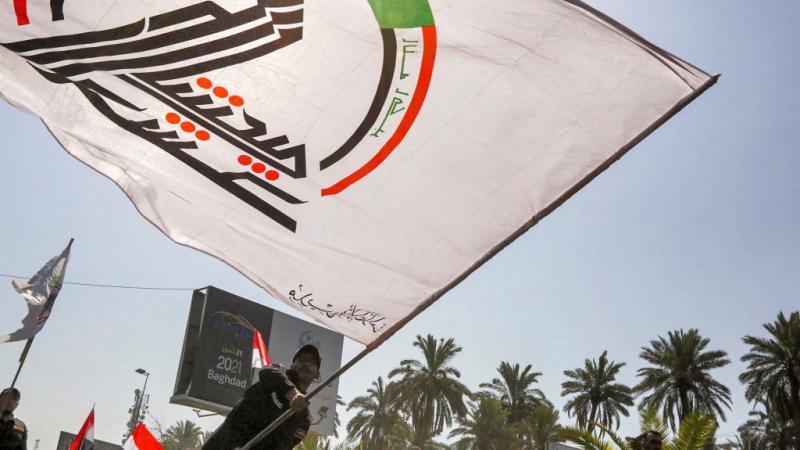 علم الحشد الشعبي العراقي (غيتي)