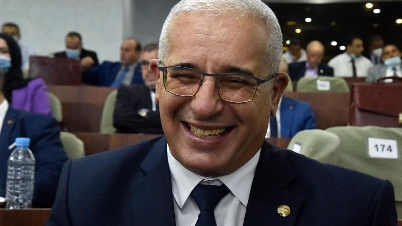تقدم النائب المستقل إبراهيم بوغالي بفارق كبير أمام منافسه لرئاسة البرلمان أحمد صادوق الذي حصل على 87 صوتًا (غيتي)