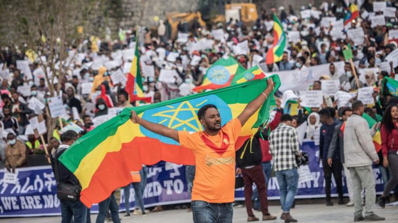 تظاهرة داعمة لآبي أحمد في أديس أبابا (غيتي)