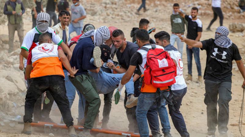أُصيب المئات من الجرحى الفلسطينيين في مناطق متفرقة من الضفة الغربية خلال المواجهات المنددة بالاستيطان