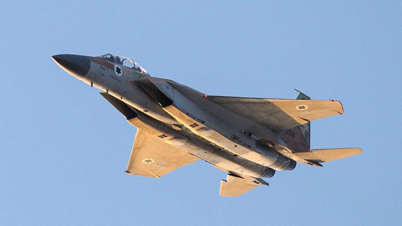 تُعتبر هذه الضربات الجوية الأولى منذ وصول حكومة رئيس الوزراء الإسرائيلي الجديد للسلطة