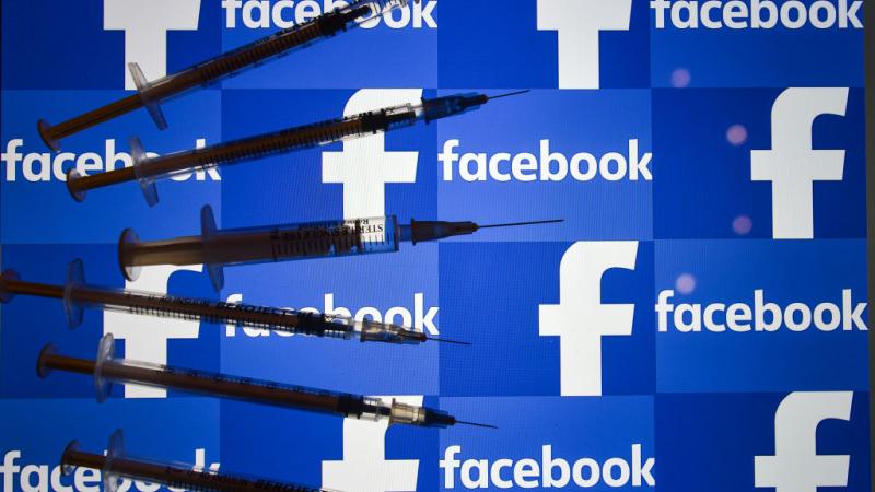 فيسبوك يُكافح المنشورات المضللة عن كورونا (غيتي)