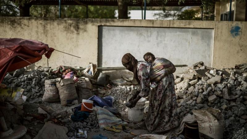 تتوقع الدراسة زيادة الفقر ومخاطر حصول اضطرابات اجتماعية في الدول ذات الاقتصادات الصاعدة (غيتي)