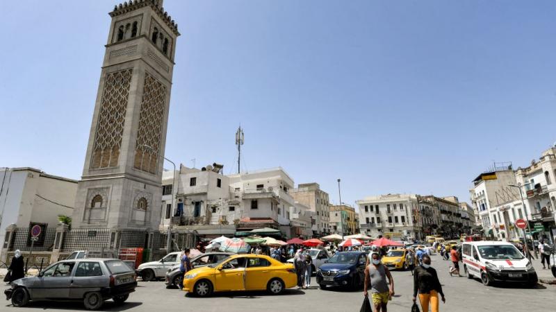 يسيطر الغموض على المشهد التونسي منذ "المحاولة الانقلابية" للرئيس قيس سعيّد