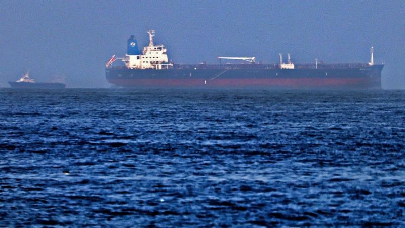 ناقلة النفط "أم تي ميرسر ستريت" في بحر عمان.