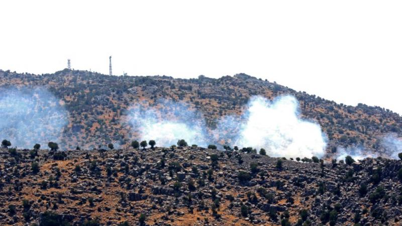 بدأت جولة التصعيد الأربعاء من خلال "صواريخ مجهولة" أطلِقت على إسرائيل، لتردّ الأخيرة بسلسلة غارات على جنوب لبنان (غيتي)